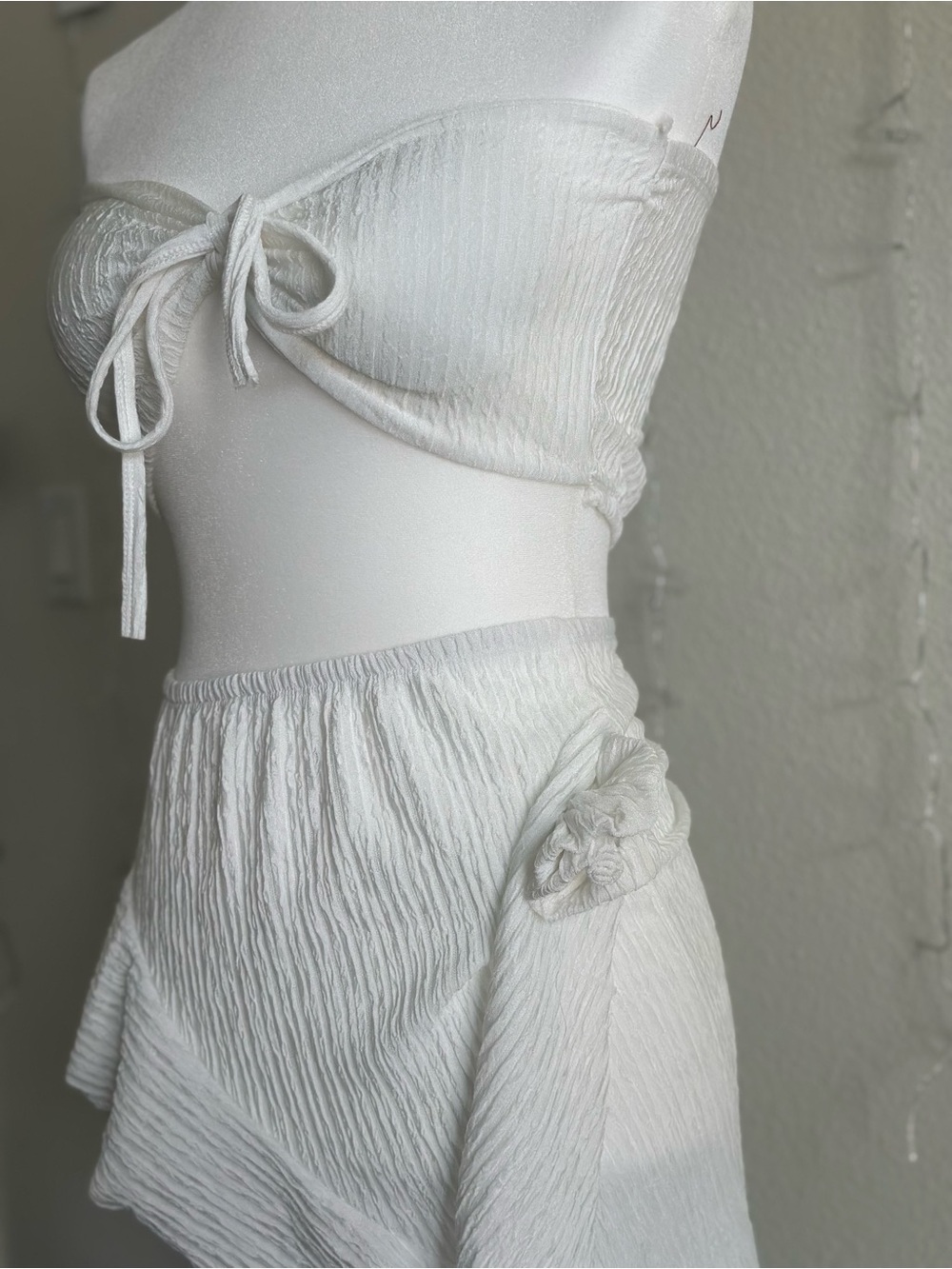 White Ruffled High-Low Swim Coverup Skirt - Picture 4 of 6